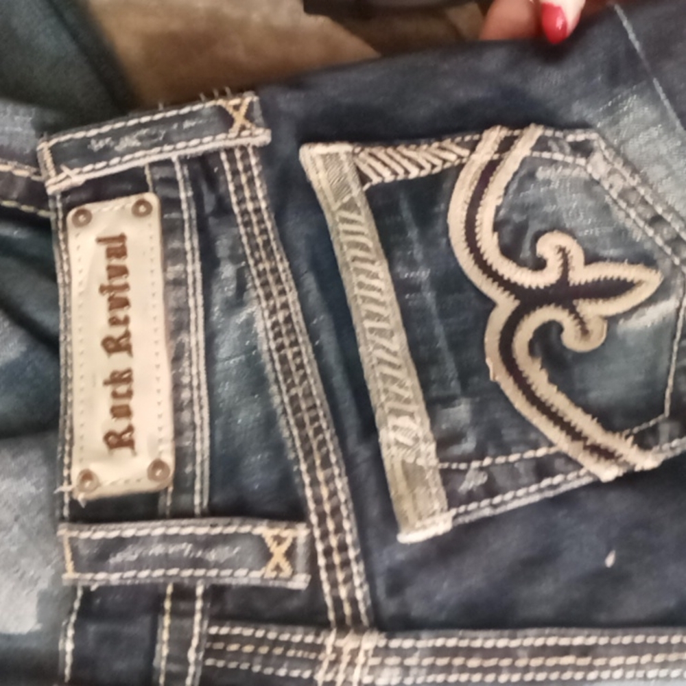 Rock revival  alantis short